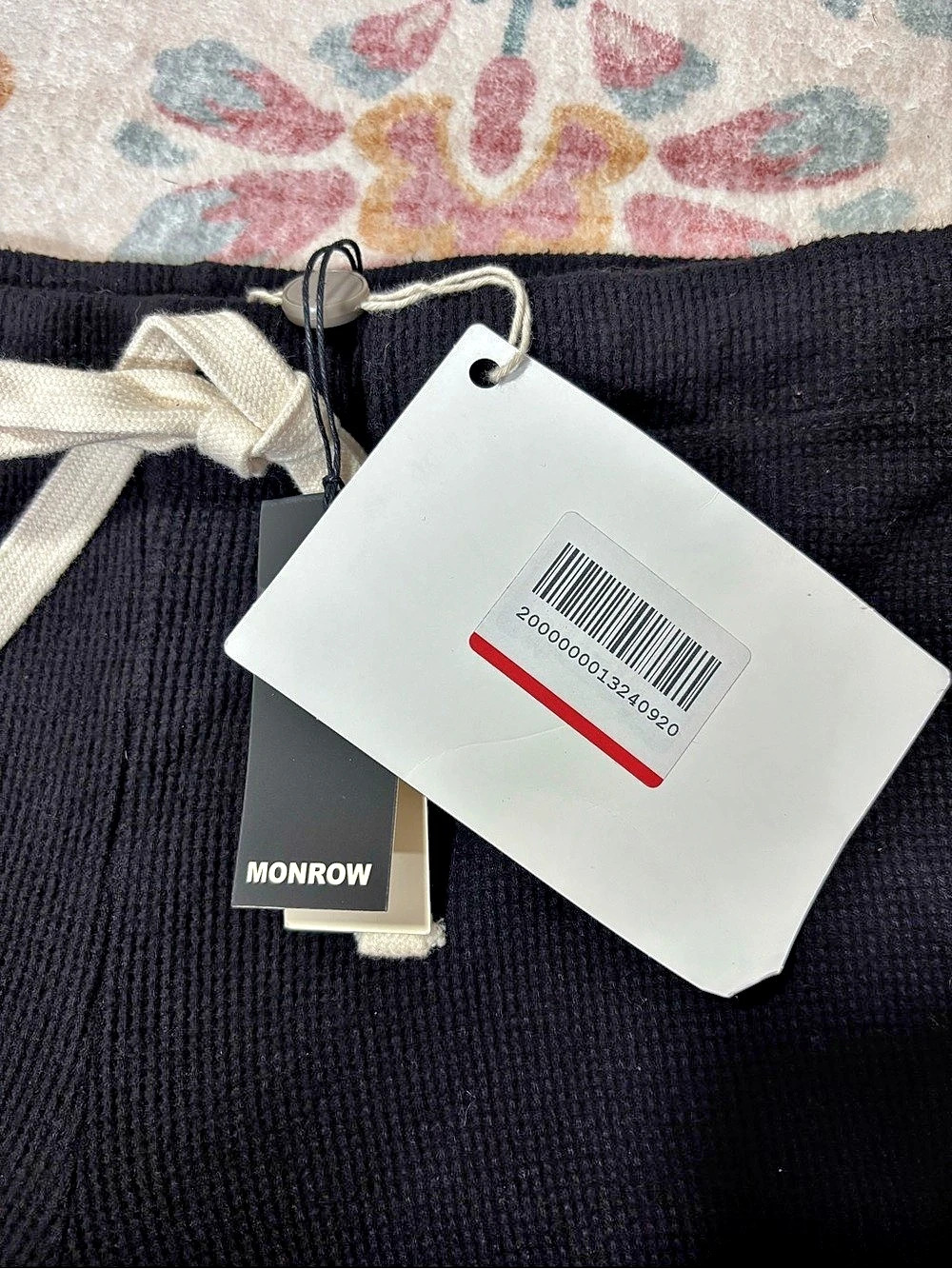 Monrow Waffle Knit joggers in Black Size Small NWT - Picture 3 of 8